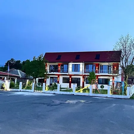 за гости сузи 公寓