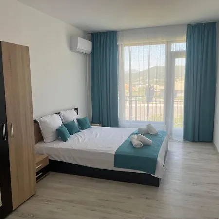 公寓 за гости сузи *